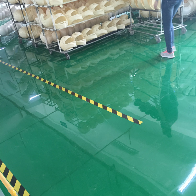 沧晟地坪漆|什么原因导致环氧地坪漆涂料施工起砂?