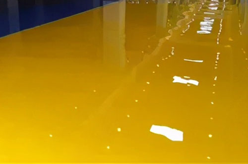 防水聚氨酯地坪出现地坪表面结皮、粗糙的原因