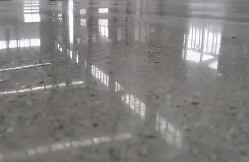 超平地坪系统的优点与施工工艺流程是什么？
